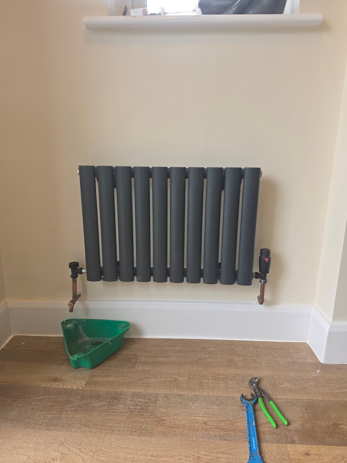 Vertical radiator installed